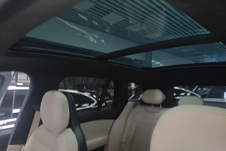 Used Nio ES6 2023 75 kWh Headliner