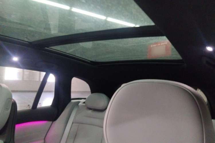 Used Nio ES6 2023 75 kWh Headliner