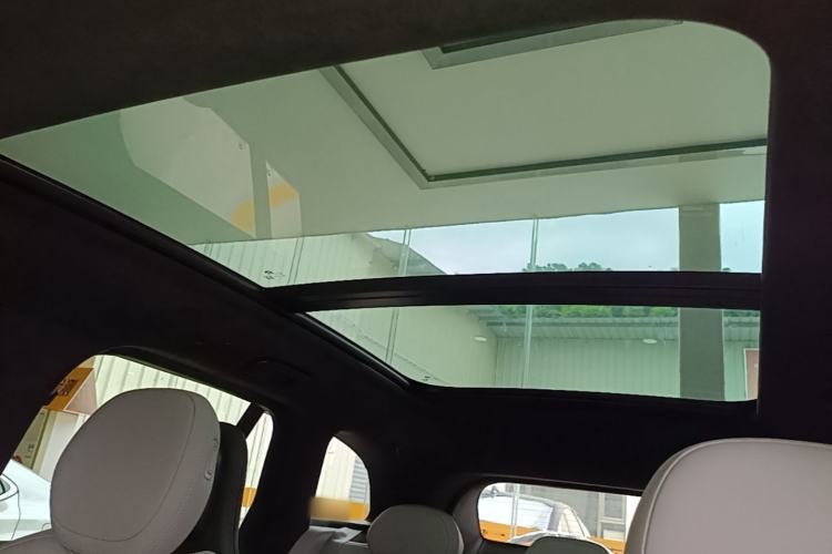 Used Nio ES6 2023 75 kWh Headliner