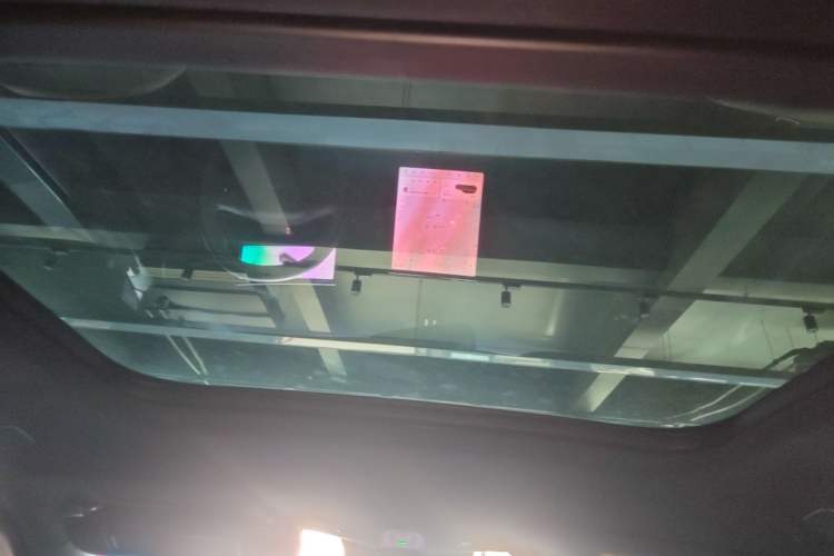 Used Nio ES6 2023 75 kWh Headliner
