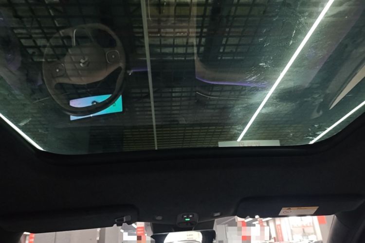 Used Nio ES6 2023 75 kWh Headliner