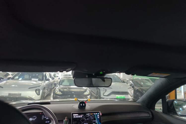 Used Nio ES6 2023 75 kWh Headliner