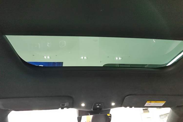 Used Nio ES6 2023 75 kWh Headliner