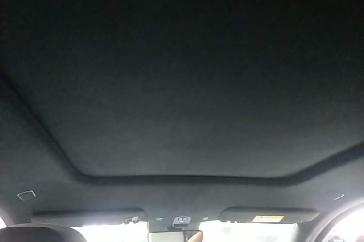 Used Nio ES6 2023 75 kWh Headliner
