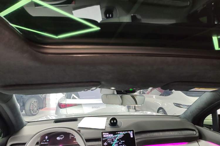 Used Nio ES6 2023 75 kWh Headliner
