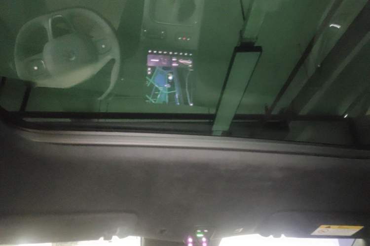 Used Nio ES6 2023 75 kWh Headliner