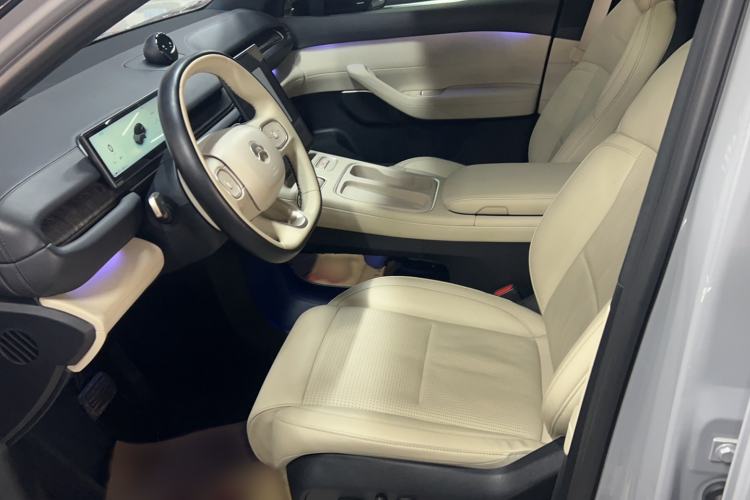 Used Nio ES6 2023 75 kWh Interior 1