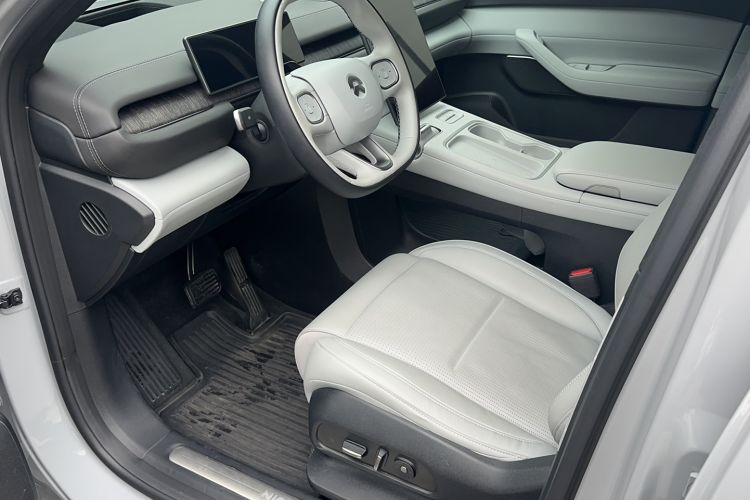 Used Nio ES6 2023 75 kWh Interior 1