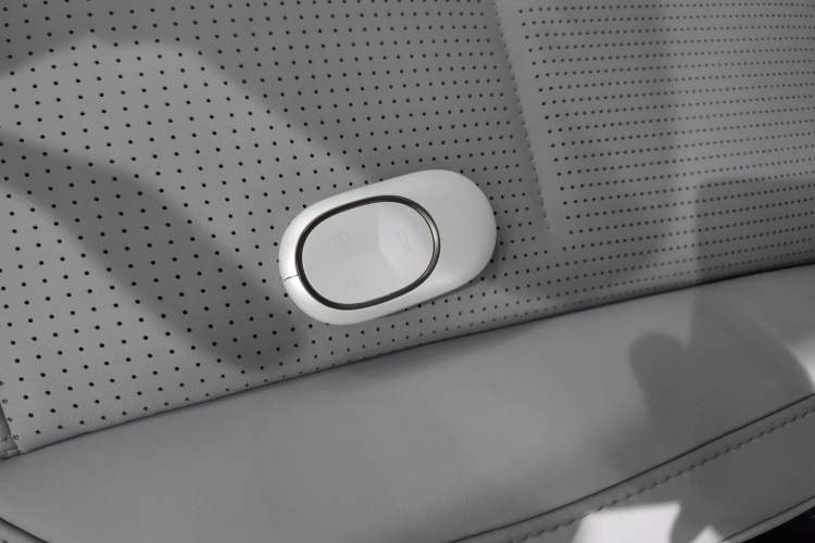 Used Nio ES6 2023 75 kWh Interior 1