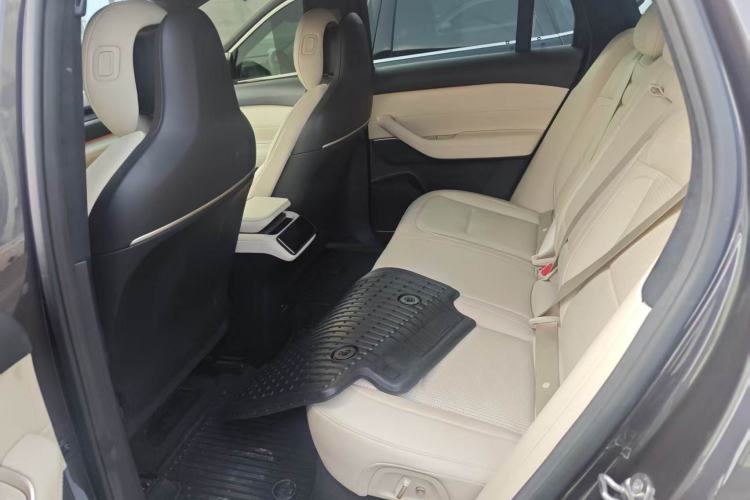 Used Nio ES6 2023 75 kWh Interior 2