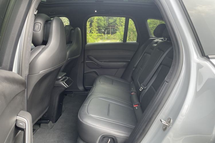 Used Nio ES6 2023 75 kWh Interior 2