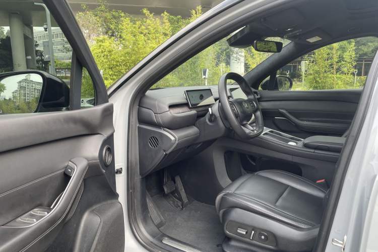 Used Nio ES6 2023 75 kWh Interior 3