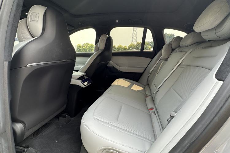 Used Nio ES6 2023 75 kWh Interior 4