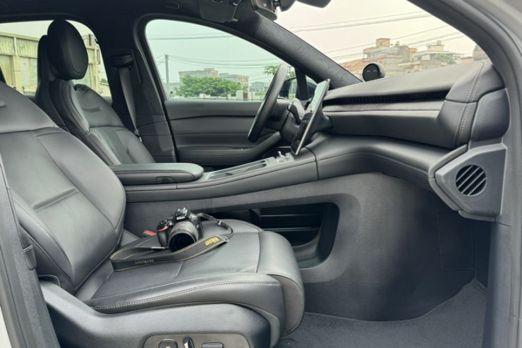 Used Nio ES6 2023 75 kWh Interior 4