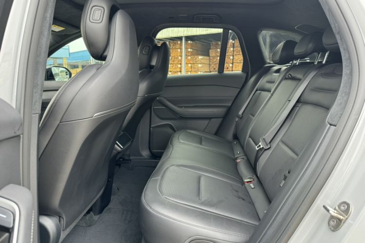 Used Nio ES6 2023 75 kWh Interior 5