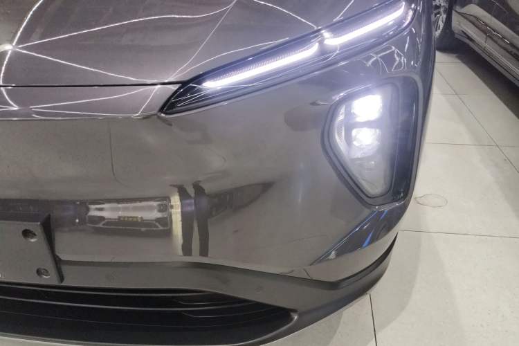 Used Nio ES6 2023 75 kWh Left Front Headlight