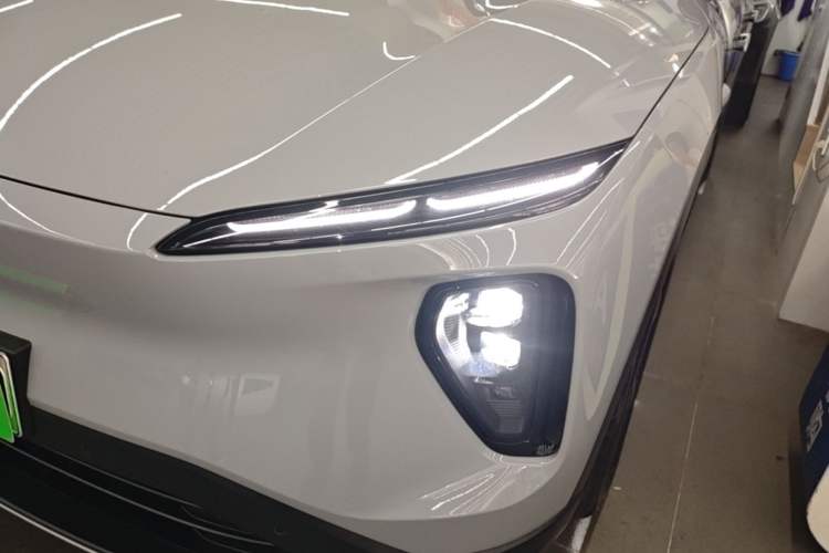 Used Nio ES6 2023 75 kWh Left Front Headlight