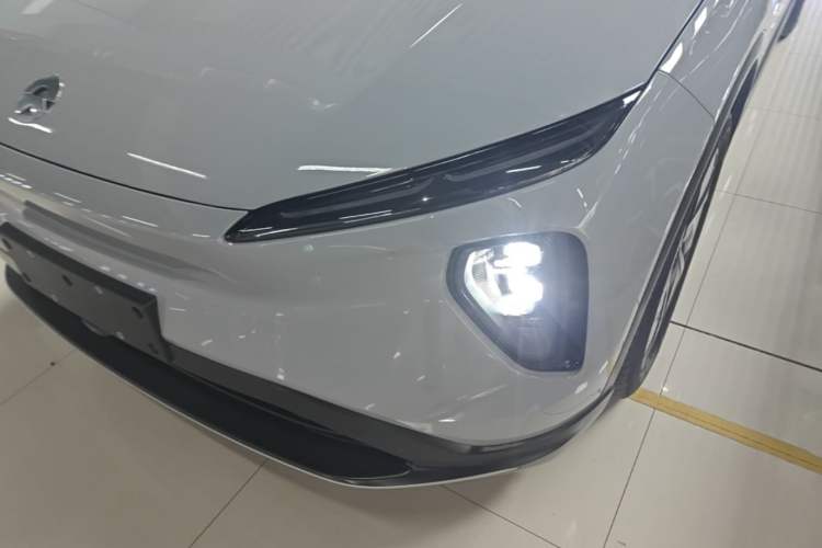 Used Nio ES6 2023 75 kWh Left Front Headlight