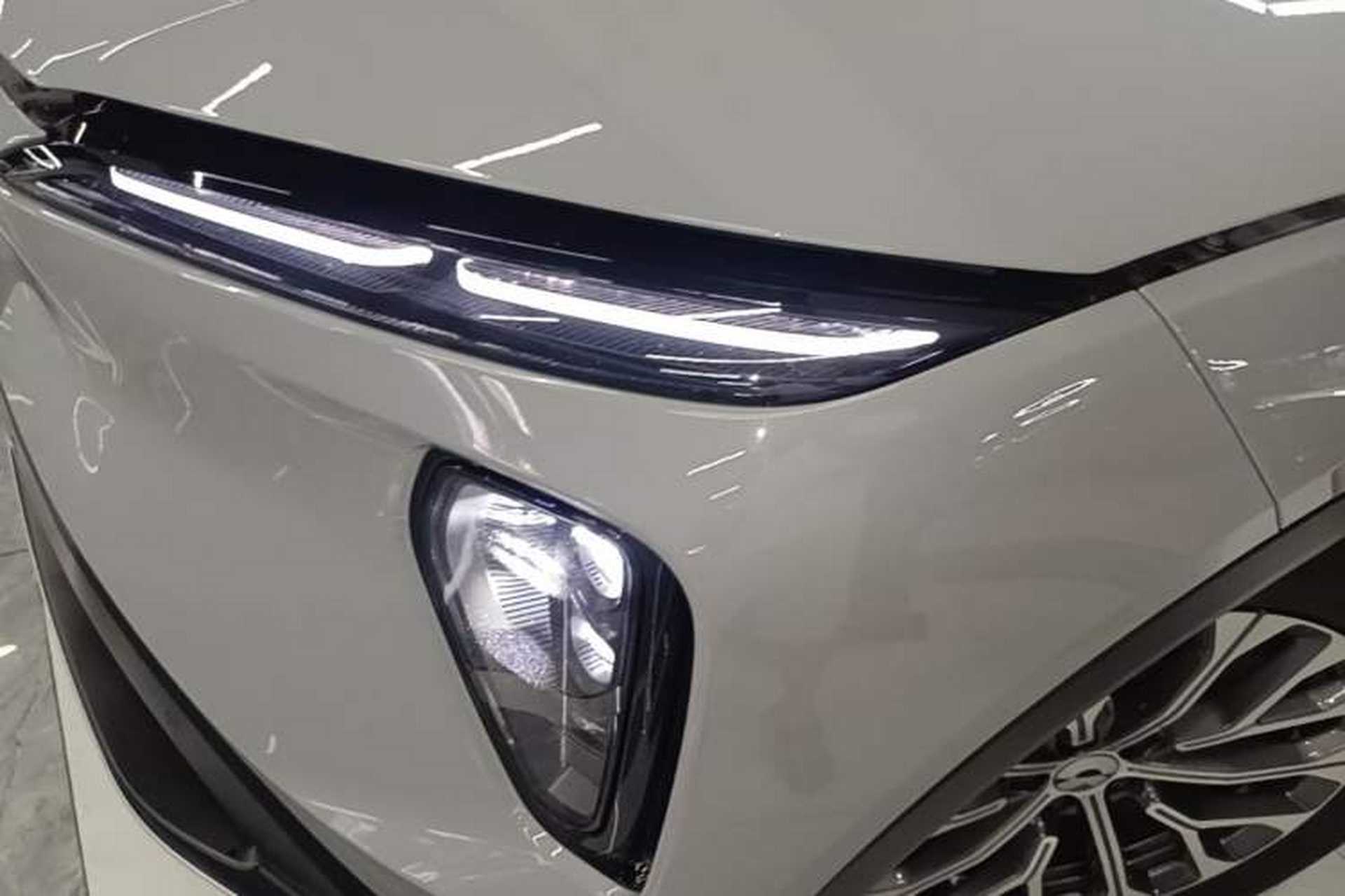 Used Nio ES6 2023 75 kWh Left Front Headlight