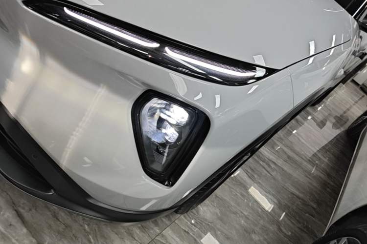Used Nio ES6 2023 75 kWh Left Front Headlight