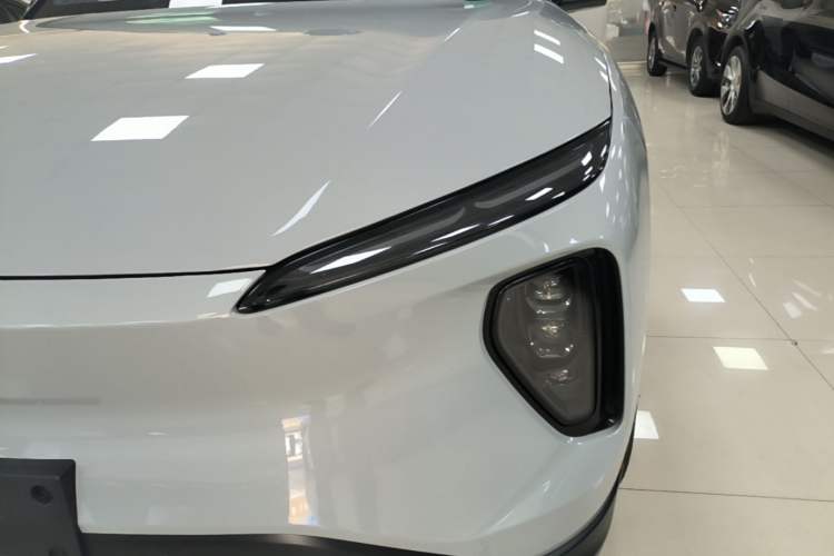 Used Nio ES6 2023 75 kWh Left Front Headlight