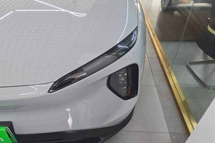 Used Nio ES6 2023 75 kWh Left Front Headlight