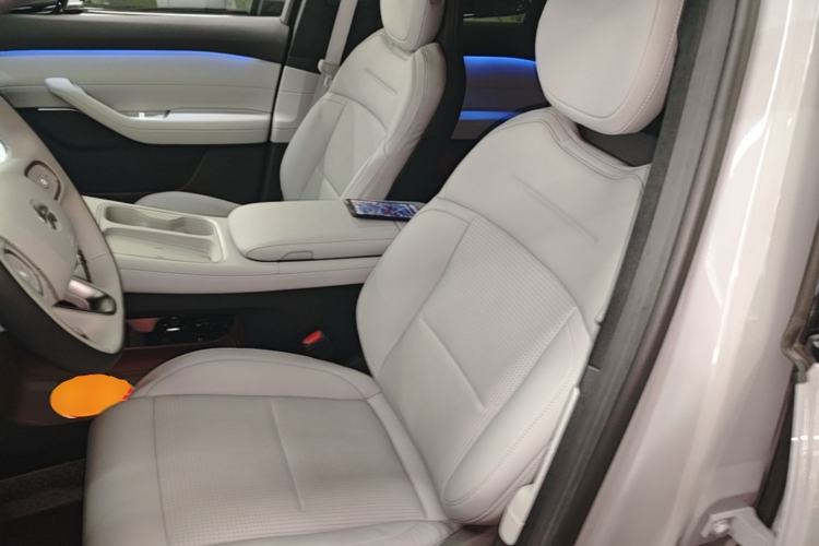 Used Nio ES6 2023 75 kWh Left Front Seat
