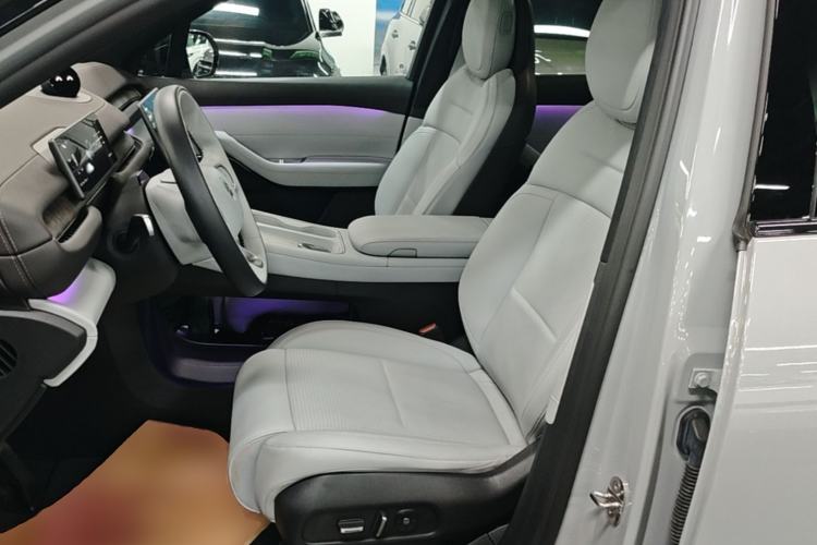Used Nio ES6 2023 75 kWh Left Front Seat