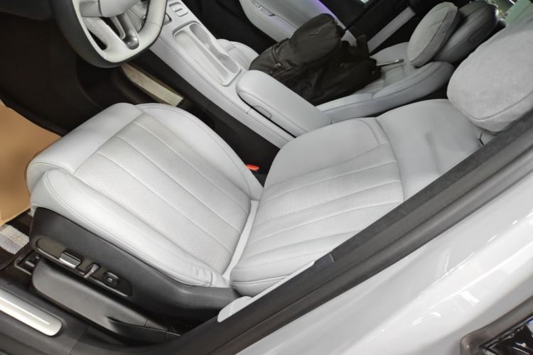 Used Nio ES6 2023 75 kWh Left Front Seat