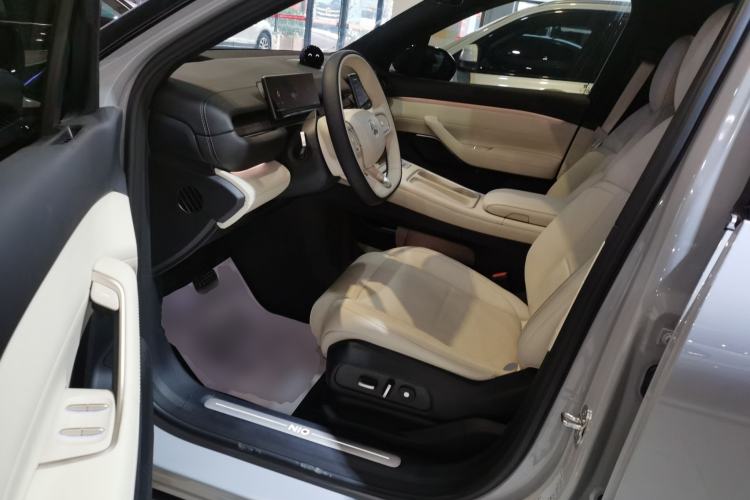 Used Nio ES6 2023 75 kWh Left Front Seat