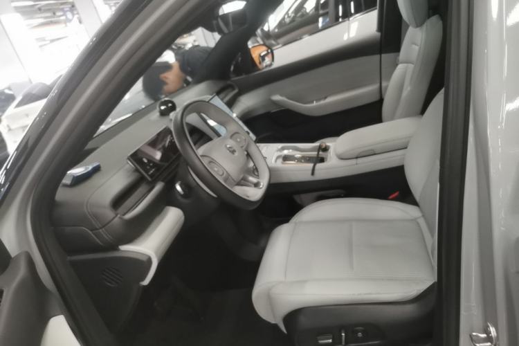 Used Nio ES6 2023 75 kWh Left Front Seat