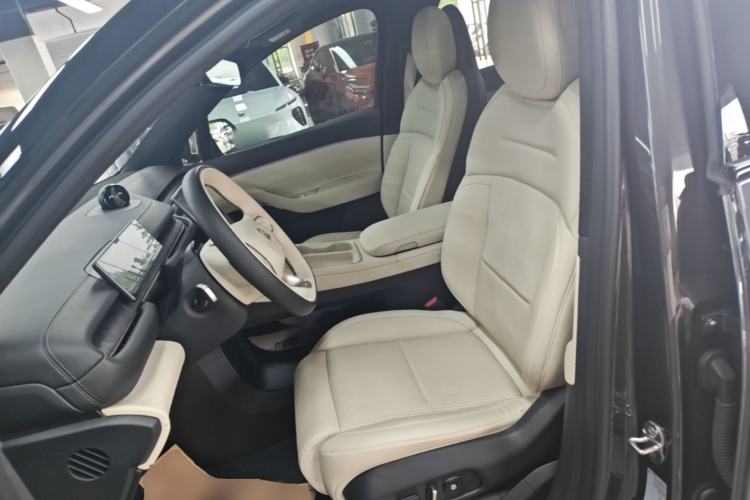 Used Nio ES6 2023 75 kWh Left Front Seat