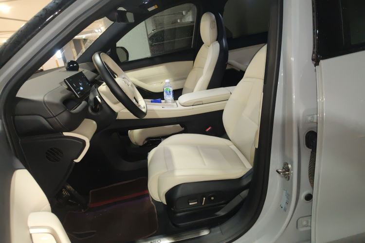 Used Nio ES6 2023 75 kWh Left Front Seat