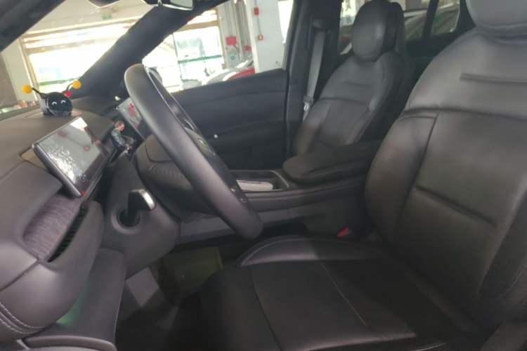 Used Nio ES6 2023 75 kWh Left Front Seat