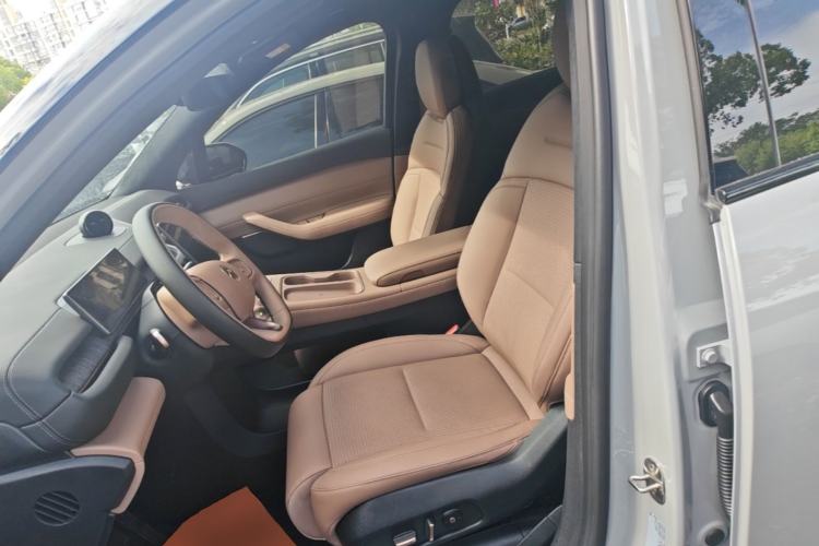 Used Nio ES6 2023 75 kWh Left Front Seat