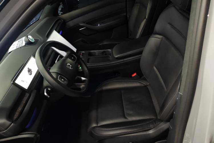 Used Nio ES6 2023 75 kWh Left Front Seat