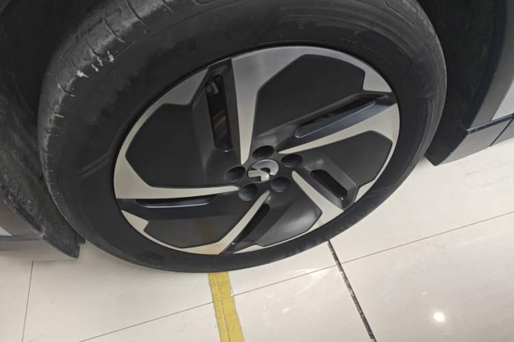 Used Nio ES6 2023 75 kWh Left Front Wheel Hub