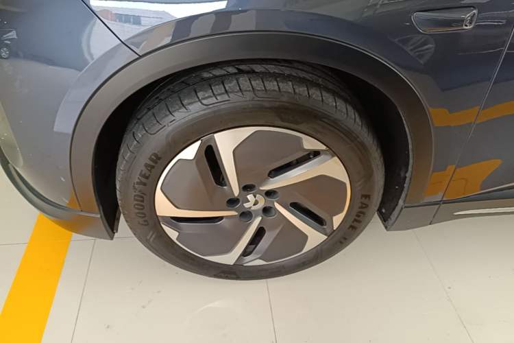 Used Nio ES6 2023 75 kWh Left Front Wheel Hub