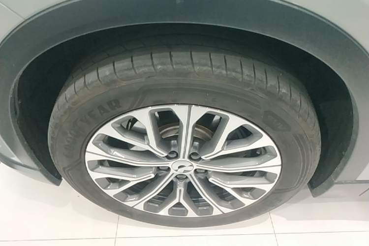 Used Nio ES6 2023 75 kWh Left Front Wheel Hub