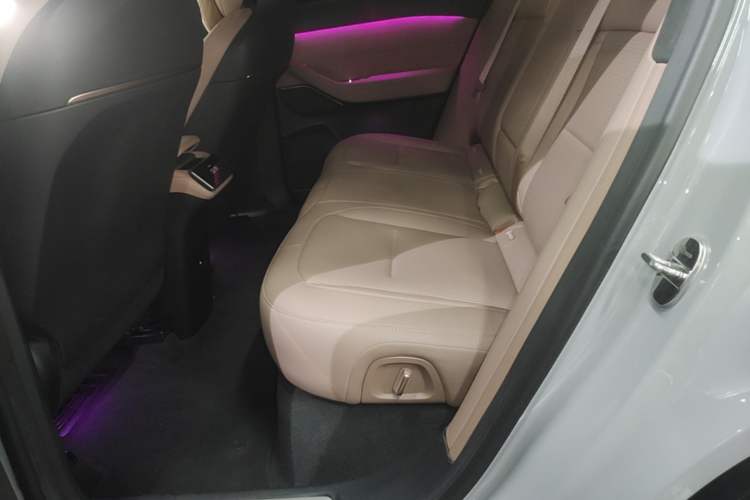 Used Nio ES6 2023 75 kWh Left Rear Seat