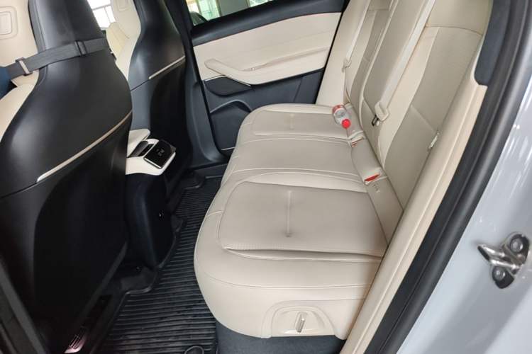 Used Nio ES6 2023 75 kWh Left Rear Seat