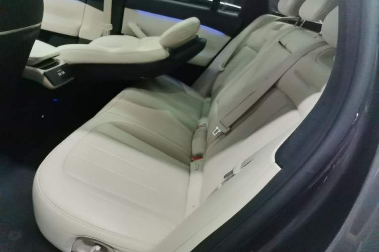 Used Nio ES6 2023 75 kWh Left Rear Seat