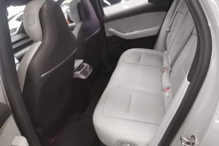 Used Nio ES6 2023 75 kWh Left Rear Seat