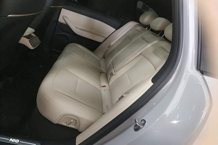Used Nio ES6 2023 75 kWh Left Rear Seat