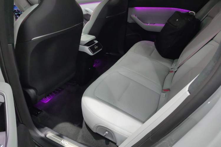 Used Nio ES6 2023 75 kWh Left Rear Seat