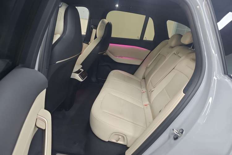 Used Nio ES6 2023 75 kWh Left Rear Seat
