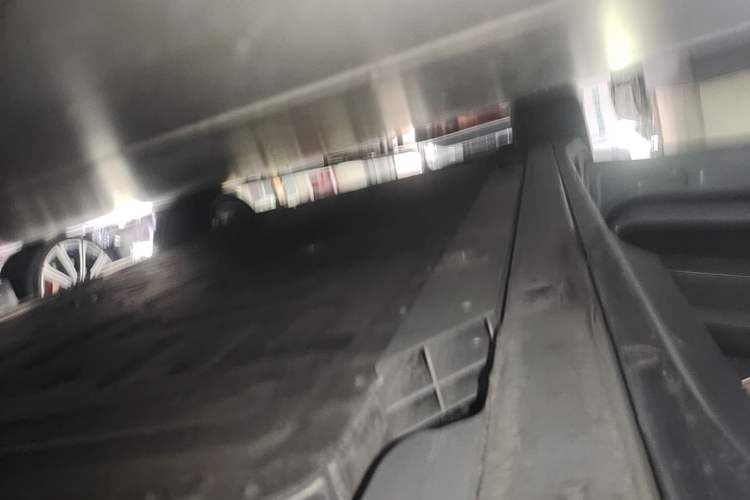 Used Nio ES6 2023 75 kWh Left Side Sill