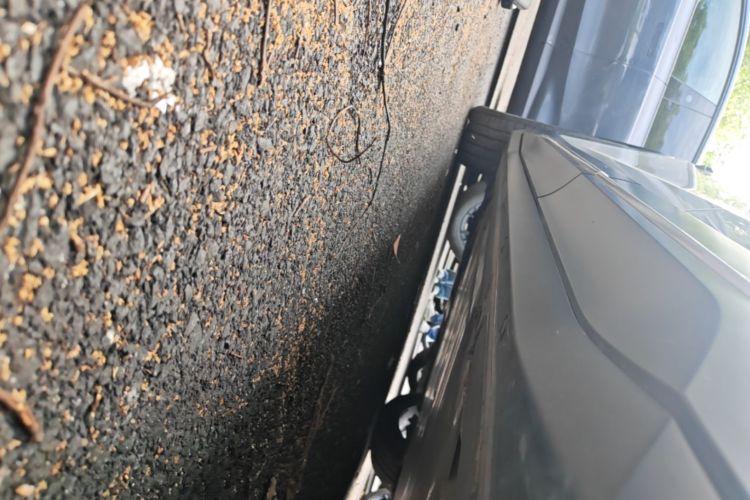 Used Nio ES6 2023 75 kWh Left Side Sill