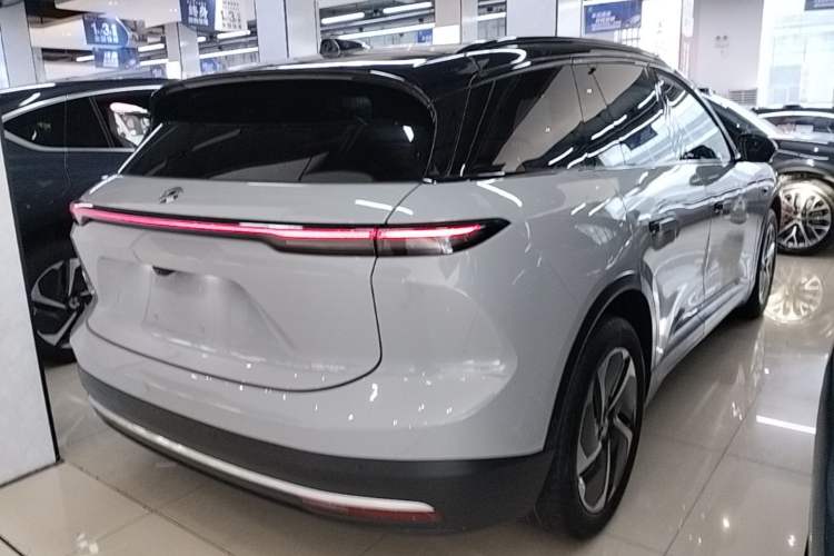 Used Nio ES6 2023 75 kWh Rear Right 45 Deg