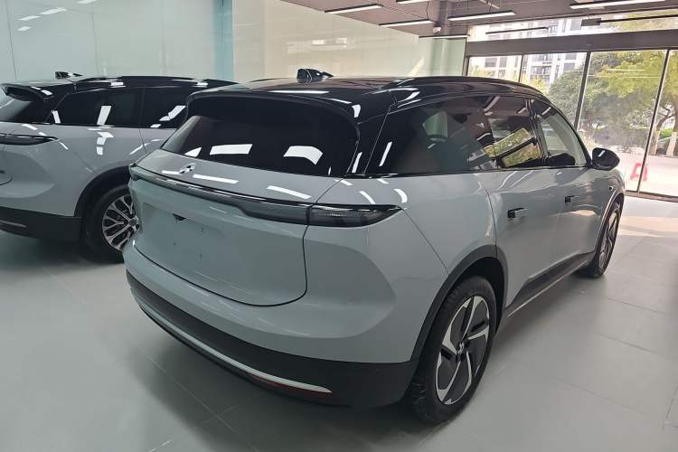 Used Nio ES6 2023 75 kWh Rear Right 45 Deg